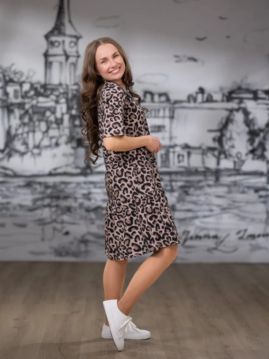 SELMAmekko lyhythiha (Vapaa taupe trikoo)