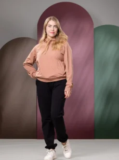 TUNDRAhuppari (mokkamousse joustocollege)